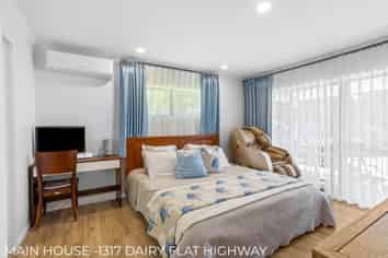 1317 and 1319 Dairy Flat Highway, Dairy Flat