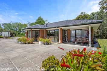 1317 and 1319 Dairy Flat Highway, Dairy Flat