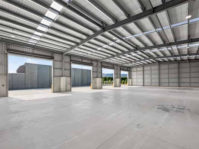 High Spec Industrial + Large Yard | April 2026