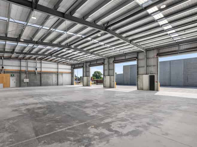 High Spec Industrial + Large Yard | April 2026