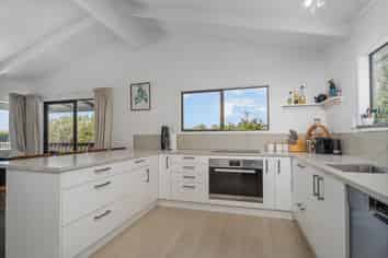 69 Captain Cook Road, Cooks Beach