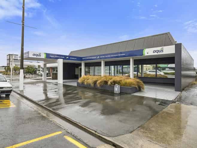 Ticks the Boxes! Attractive Commercial Investment!