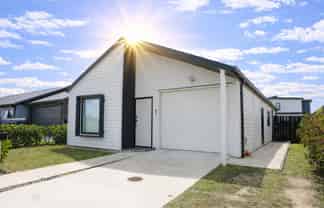 22 Rahui Street, TE KAUWHATA