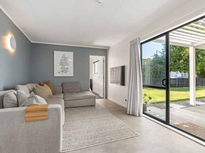 235 Linton Crescent, Whangamata