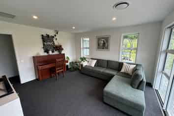 12 Lochinvar Lane, Acacia Bay