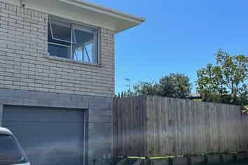 22A Meadway, Sunnyhills