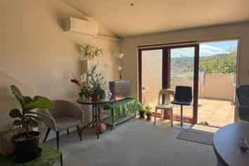 Auckland - Address withheld