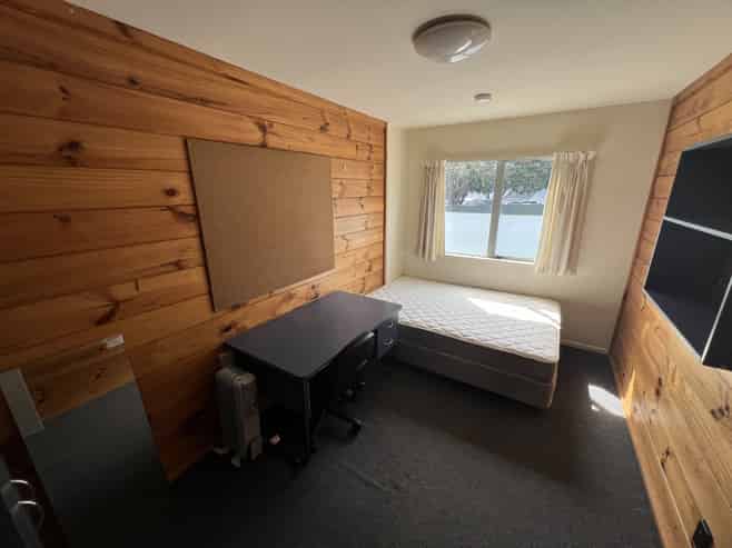 Room 1 62/4-18 Sussex St, Mount Cook