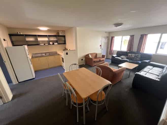 Room 1 62/4-18 Sussex St, Mount Cook