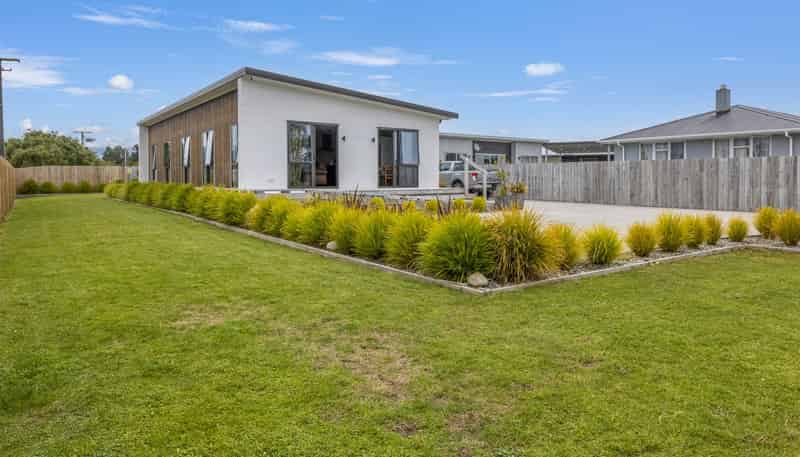 14 Bentham Street, Westport