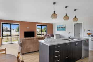 14 Bentham Street, Westport