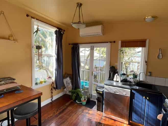 15 Nairn Street (Upper flat), Mount Cook