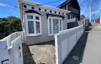 15 Nairn Street (Upper flat), Mount Cook