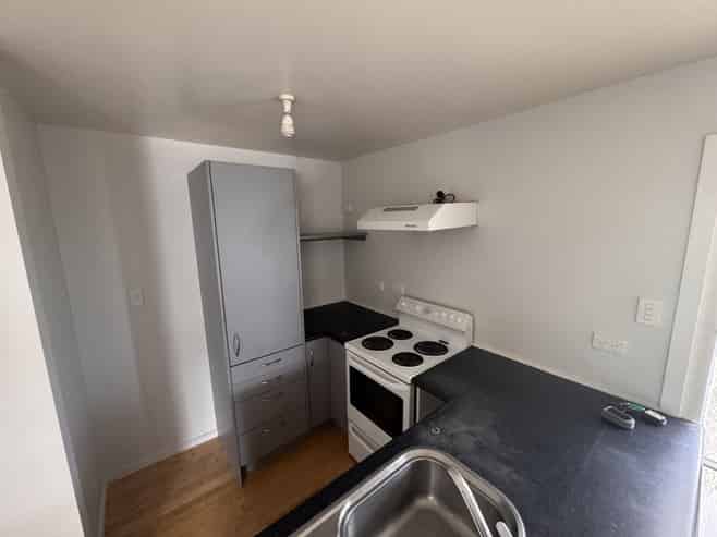 66b Owhiro Bay, Owhiro Bay