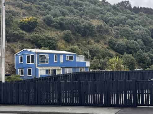 66a Owhiro Bay, Owhiro Bay