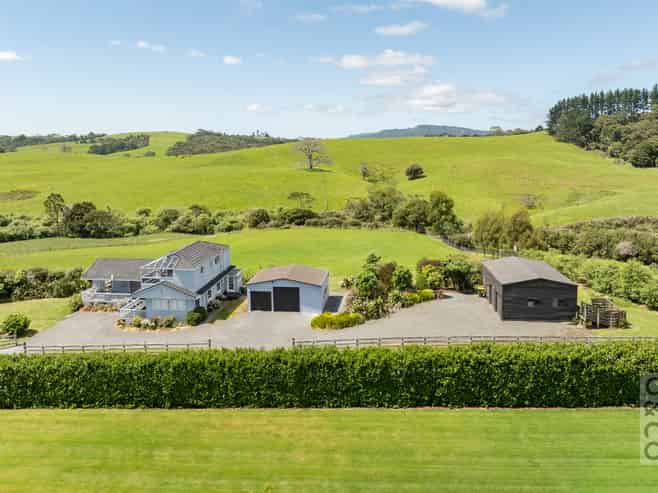 83 Mount Albion Rise, Taupaki