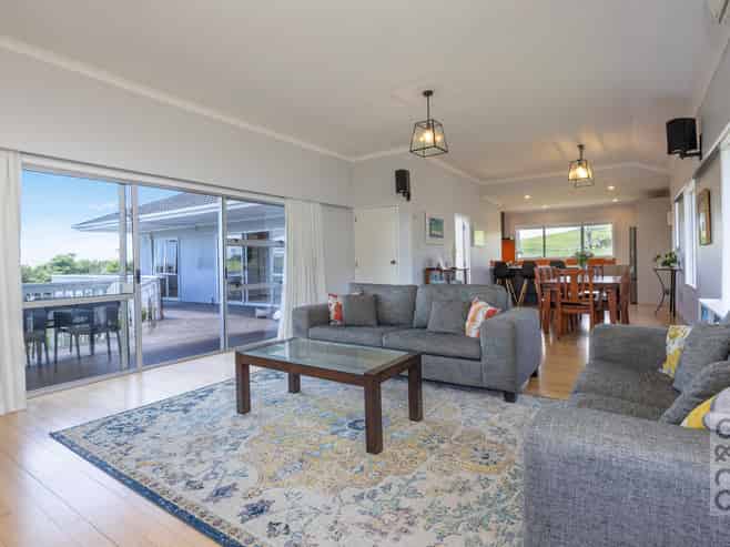 83 Mount Albion Rise, Taupaki