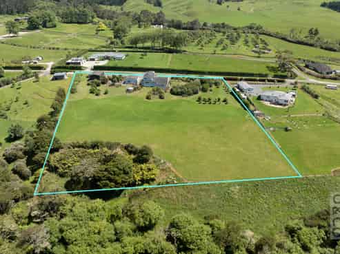 83 Mount Albion Rise, Taupaki