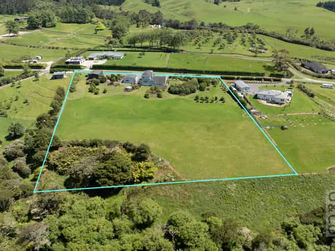 83 Mount Albion Rise, Taupaki