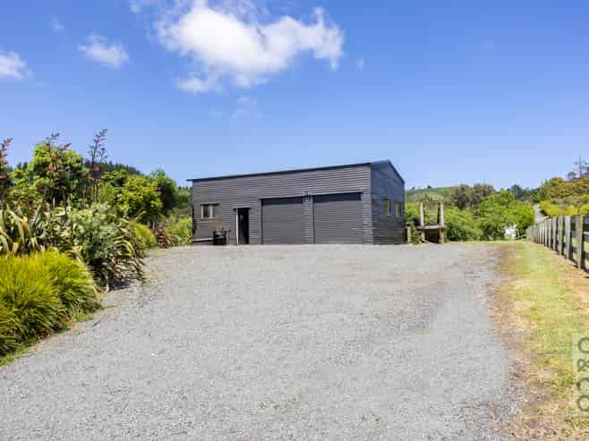 83 Mount Albion Rise, Taupaki