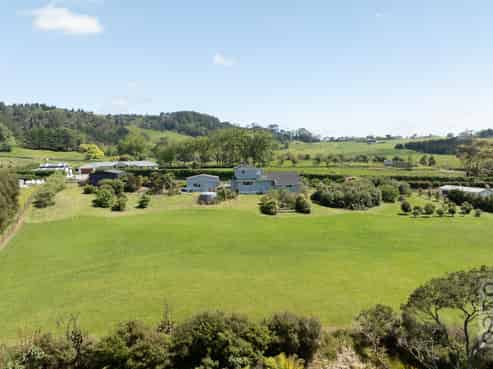 83 Mount Albion Rise, Taupaki