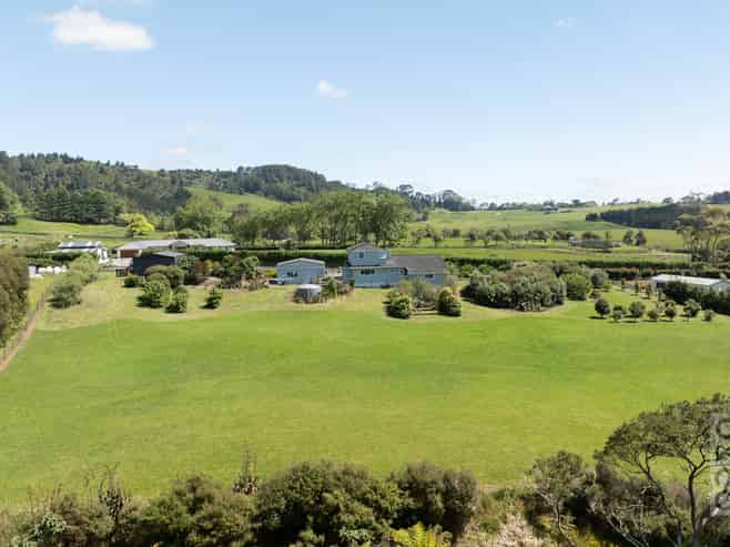 83 Mount Albion Rise, Taupaki