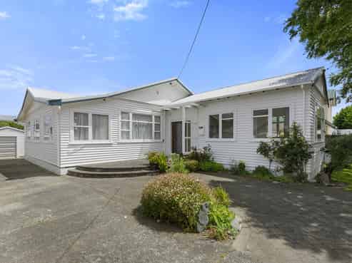 92 Pretoria Street, Central Hutt