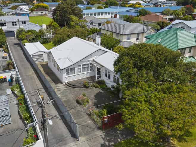 92 Pretoria Street, Hutt Central