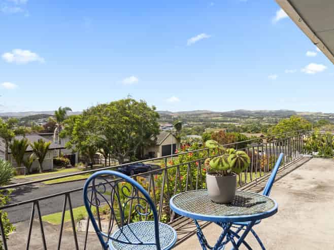 8 Hamlet Place, Pukekohe