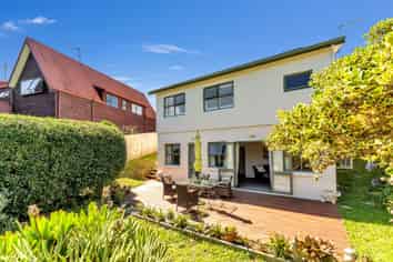 12a Redwood Close, Paraparaumu