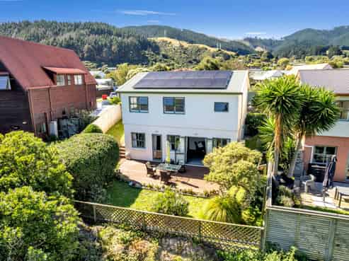 12A Redwood Close, Paraparaumu