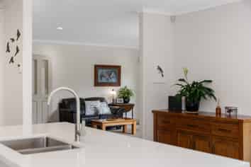 61 Glenmonarch Place, Pyes Pa