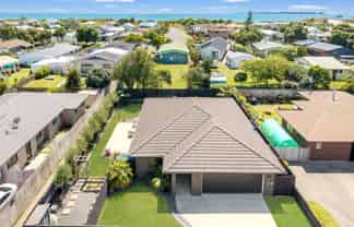 10 Butterworth Cres, Papamoa