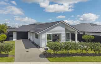 3 Hanlow Place, Pyes Pa