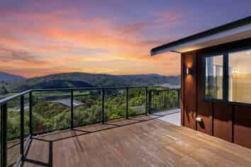 71 Mt Marua Way, Mount Marua
