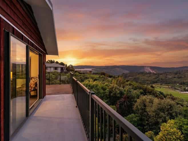 71 Mt Marua Way, Mount Marua