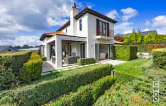 8 Tauwaka Crescent, Riverhead