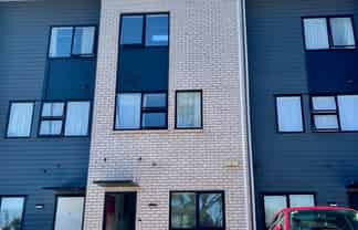 28 Tuaiwi Street, Manukau