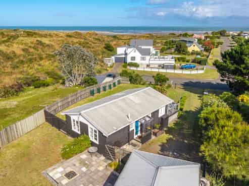 60 Sarah Street, Waikawa Beach