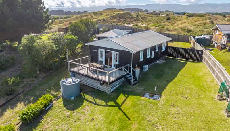 60 Sarah Street, Waikawa Beach