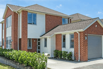 63 killarney drive, Flat Bush