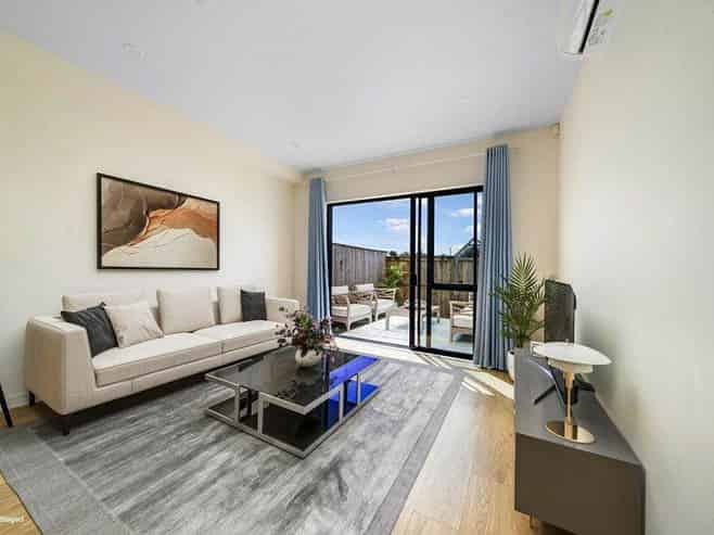 11 Kaha Road, Takanini