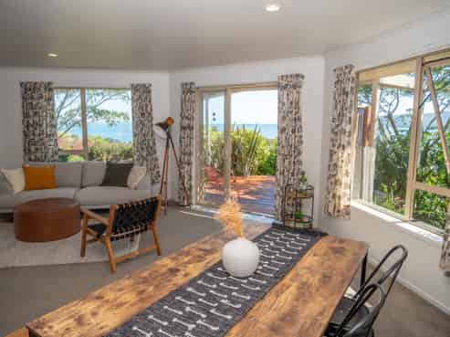 8 Torsby Road, Coopers Beach