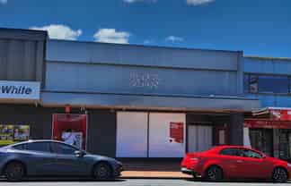 High-profile office building in Manurewa