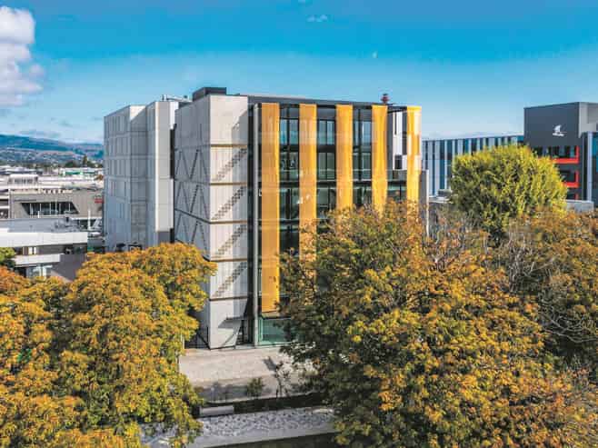 Premier Riverfront Asset - Vacant Possession