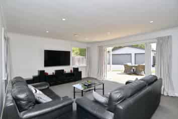 26 Hadlow Place, Burnside