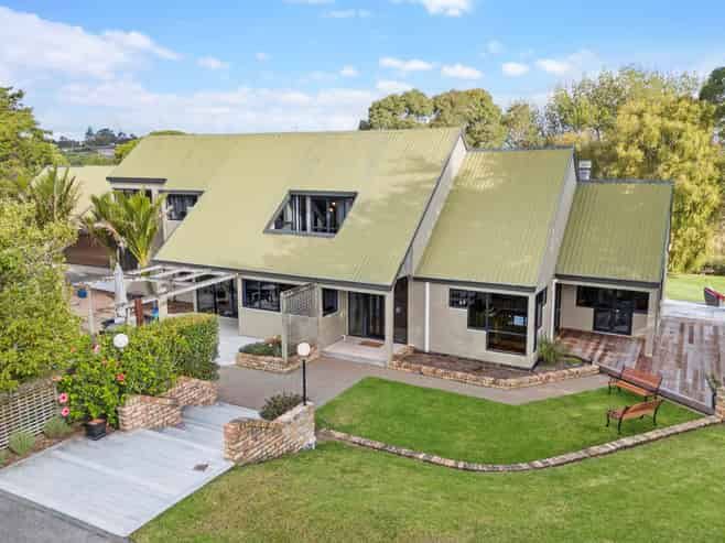 143 Top Road, Dairy Flat