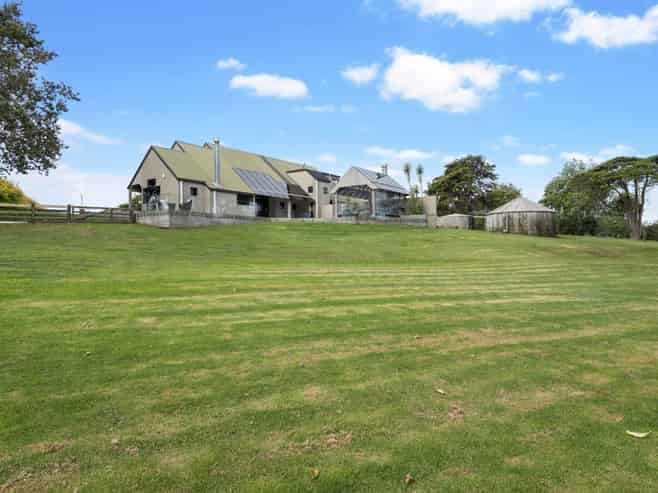 143 Top Road, Dairy Flat