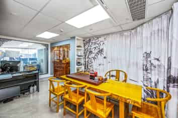 RETAIL IN MT ALBERT TOWN CENTRE
