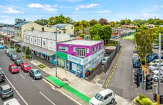 RETAIL IN MT ALBERT TOWN CENTRE
